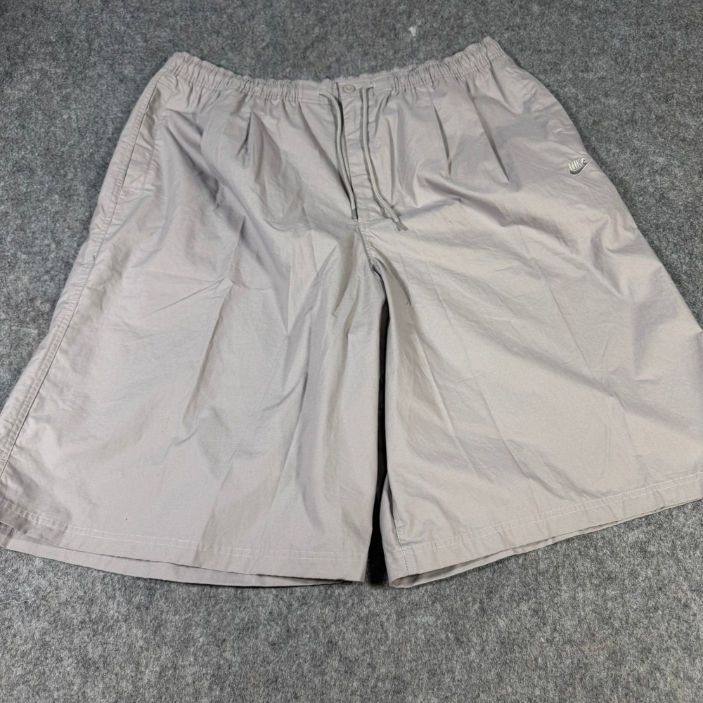 (NWT) Men's Nike OVERSIZED FIT 2XL-TALL Button-Up/Zipper/Drawstring Gray Shorts